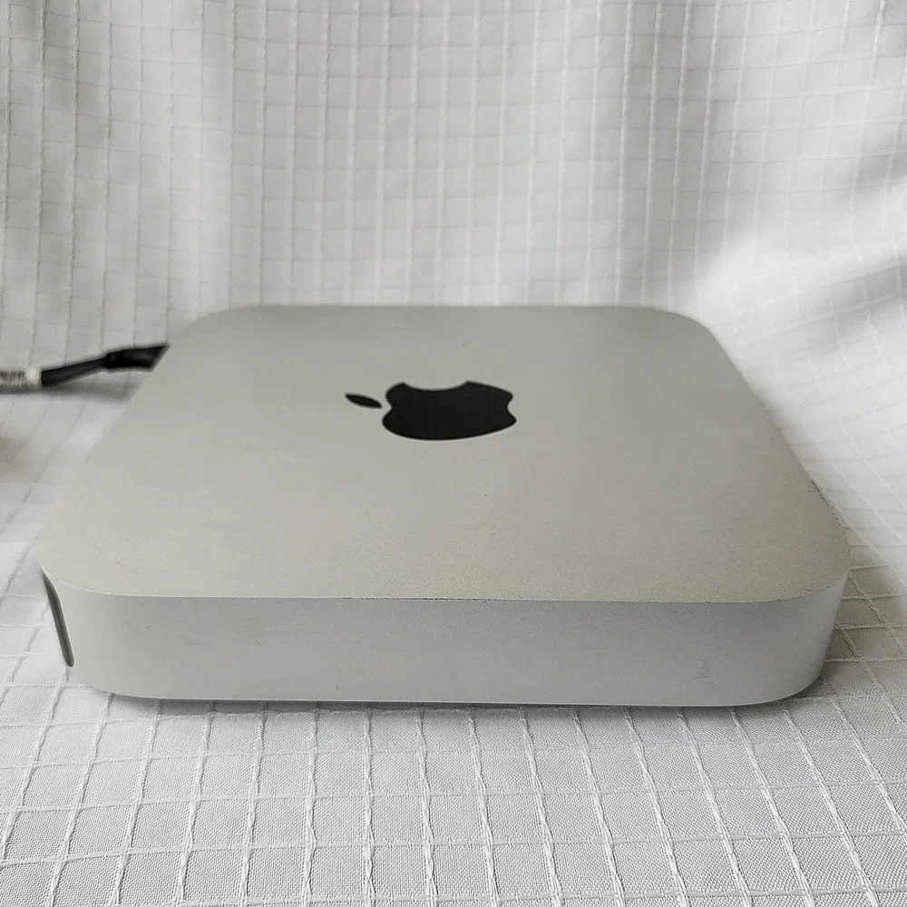 Apple Mac Mini A1347 Late 2014 EMC 2840 Powers on Locked For Parts‎ and Repair